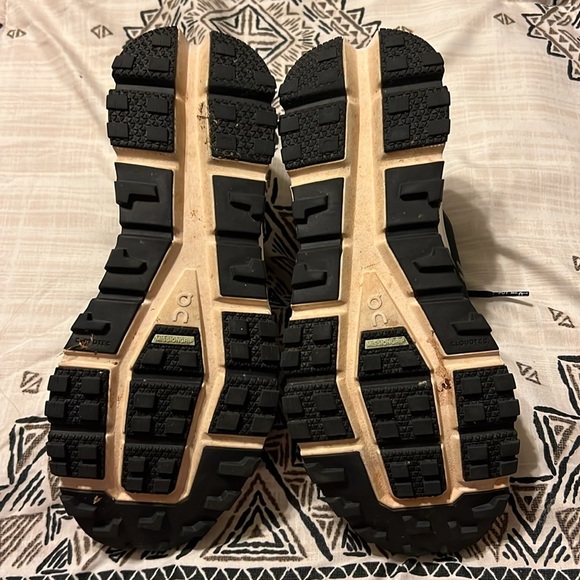 On Cloud Ultra 9.5 - Picture 3 of 7